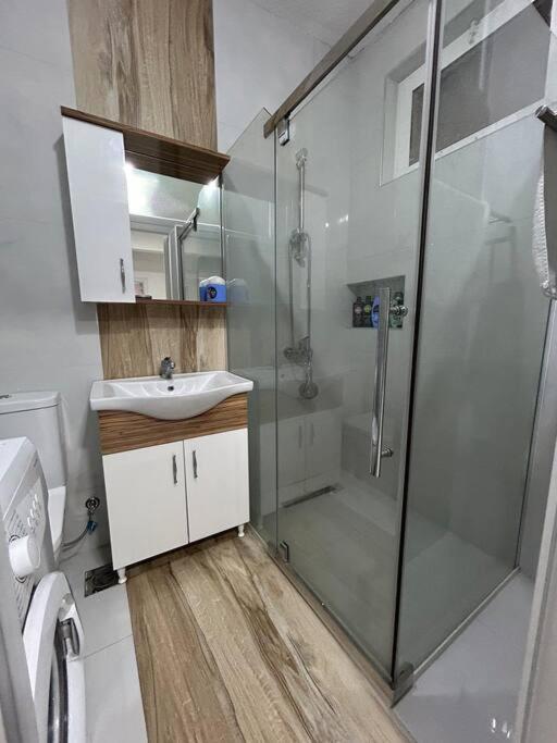 Cozy Corner Apartment Gjakova Buitenkant foto