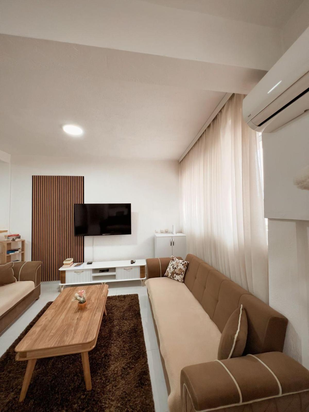 Cozy Corner Apartment Gjakova Buitenkant foto